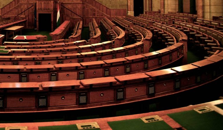 magyar parlament