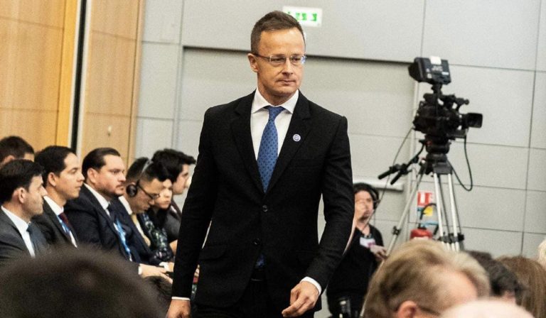 Szijjártó Péter