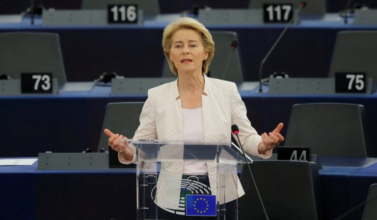Az Európai Bizottság a csatlakozási tárgyalások megkezdését javasolja Ukrajnával