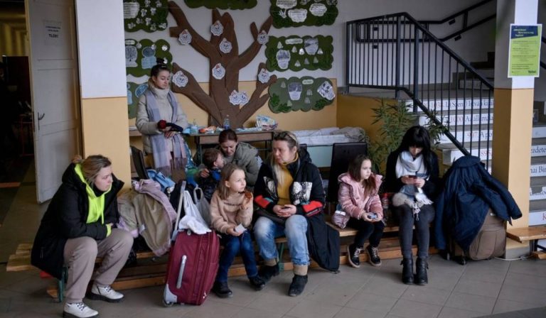 Угорщина надасть допомогу українським учням-біженцям