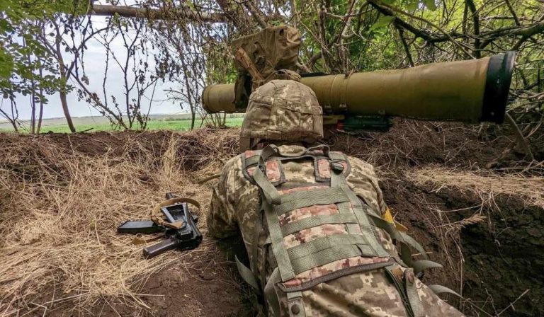 Vezérkar: 37,3 ezer orosz katona halt meg eddig Ukrajnában