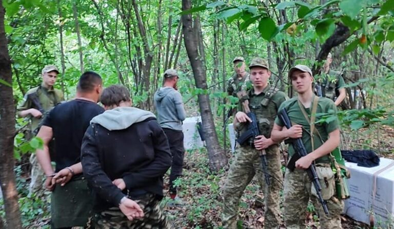 Cigarettacsempészeket vettek őrizetbe Kárpátalján