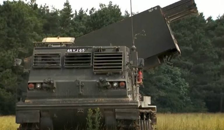 Nagy hatótávolságú nyugati rakéta-sorozatvetők érkeztek Ukrajnába