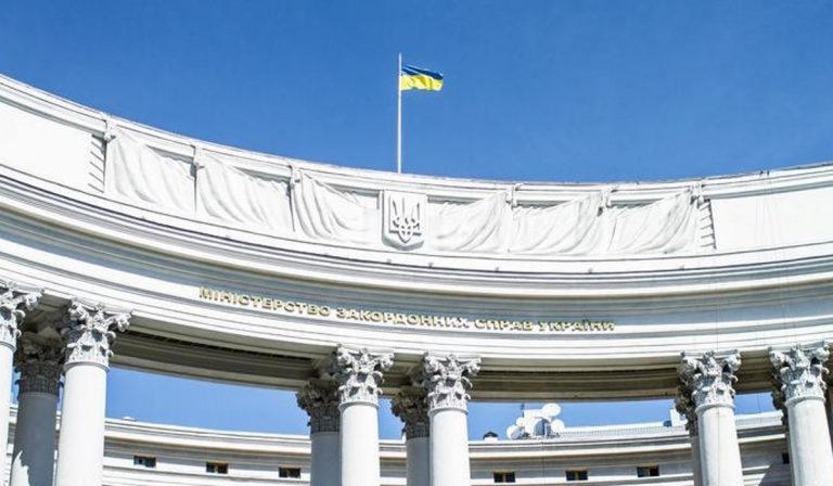 Ukrajna megszakította diplomáciai kapcsolatait Szíriával