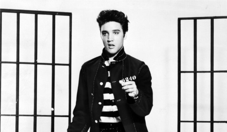 45 éve hunyt el Elvis Presley