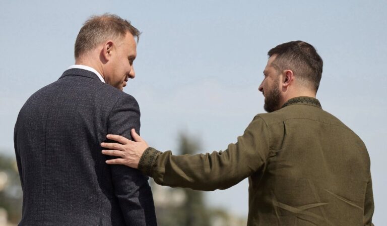 Duda: Lengyelország addig támogatja Ukrajnát, amíg szükséges