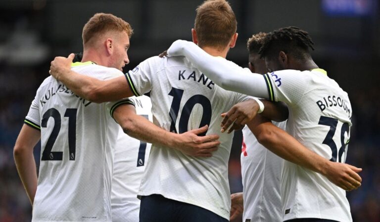 A Tottenham hengerelt, a Chelsea viszont alaposan megszenvedett a három pontért a PL-nyitányon