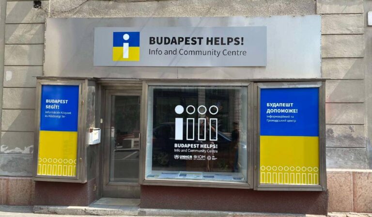 Információs iroda nyílt Budapesten a menekültek segítésére