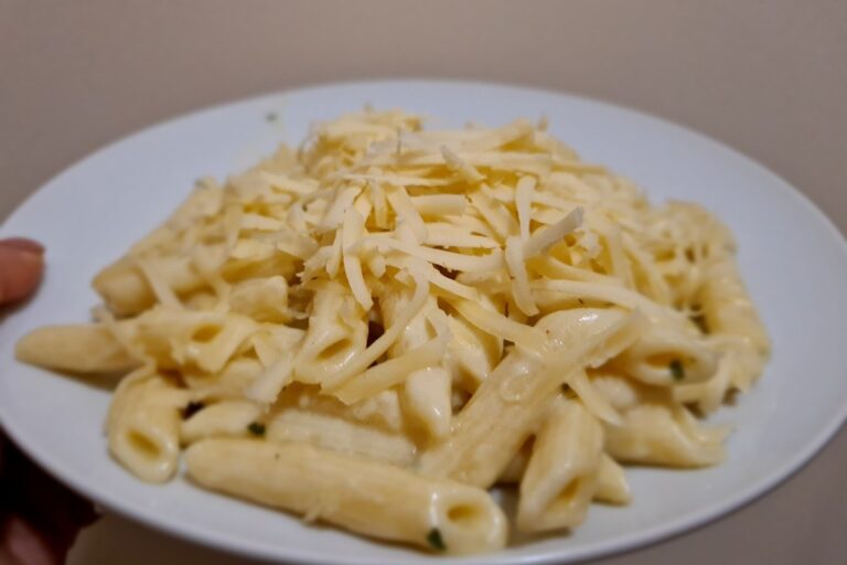 Amerikai sajtos tészta