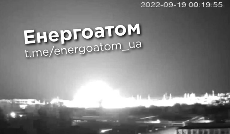 Rakéta csapódott be a dél-ukrajnai atomerőmű közelében