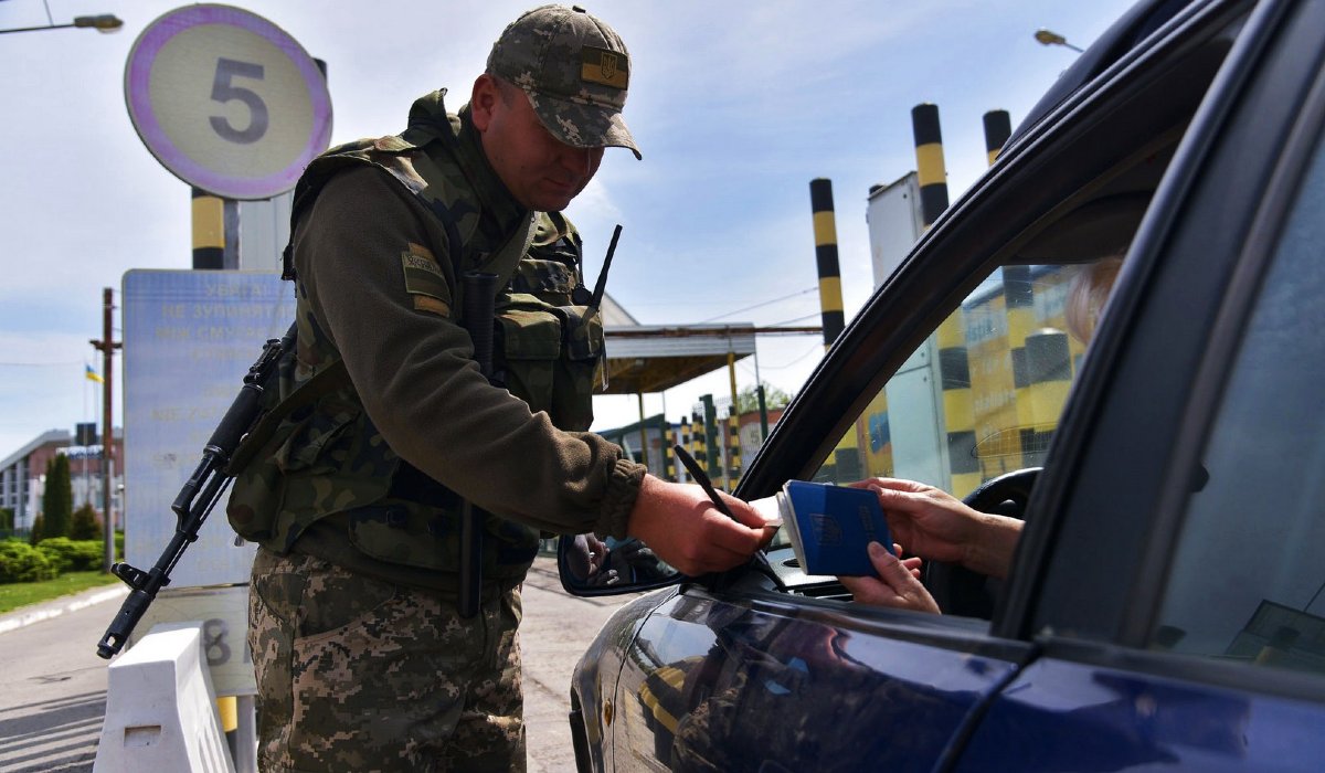 Ukrajna határ katona