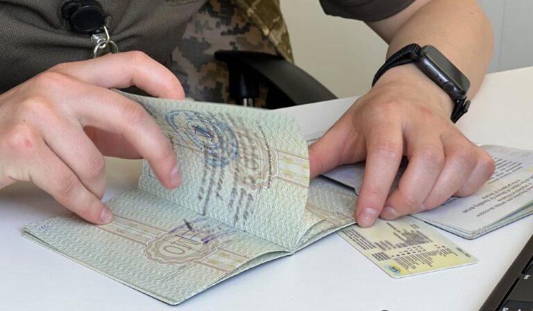 У п’ятницю прибуло 12 000 людей до Угорщини з України