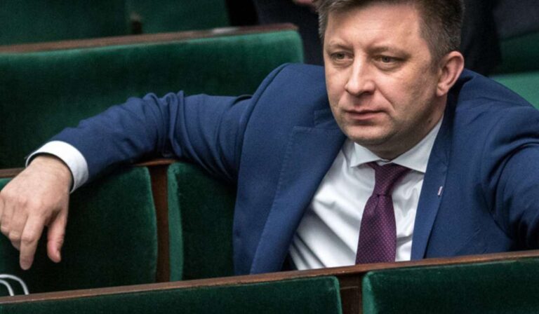 Lemond a lengyel kormányfői hivatal vezetője