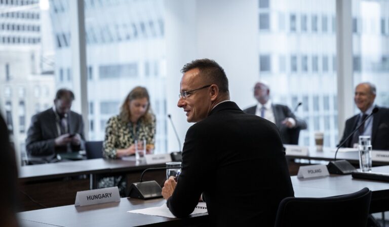 Szijjártó: felejtsük el a nyolcadik szankciós csomagot