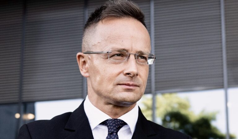 Szijjártó: ellenezzük a NATO ukrajnai szerepvállalását növelő tevékenységét