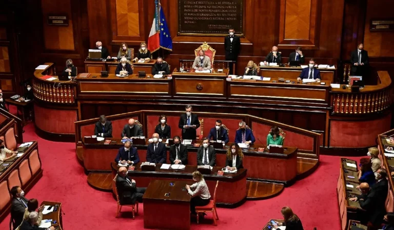 Bekérették a római külügyminisztériumba az orosz nagykövetet