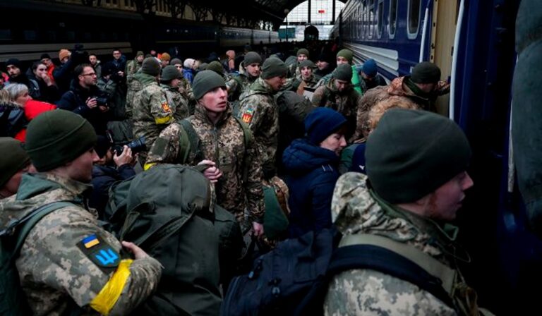 Ukrán vezérkar: a mobilizáció a tervek szerint halad