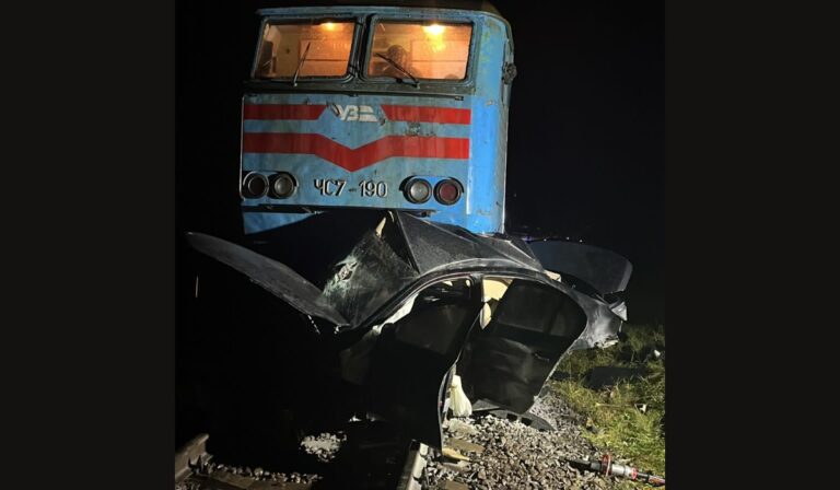 Személyautóval ütközött az Ungvár-Lemberg vonatjárat