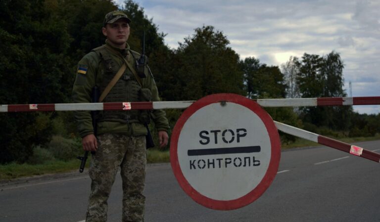 Illegális határátlépés: 22 embert vettek őrizetbe szombaton