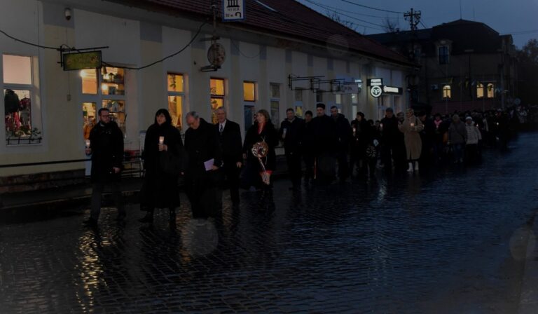 A málenykij robot áldozataira emlékeztek Beregszászban