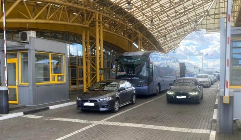 Ситуація у пунктах пропуску на західному кордоні