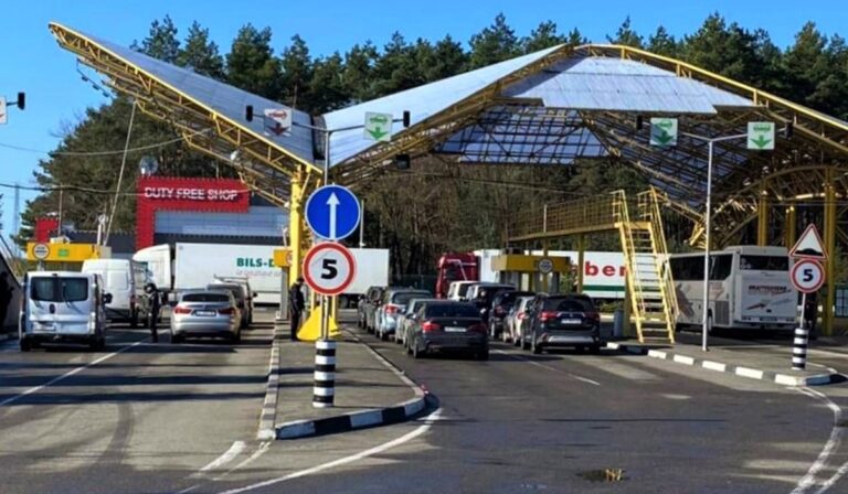 Határrendészet: 29 ezren léptek be Ukrajnába csütörtökön