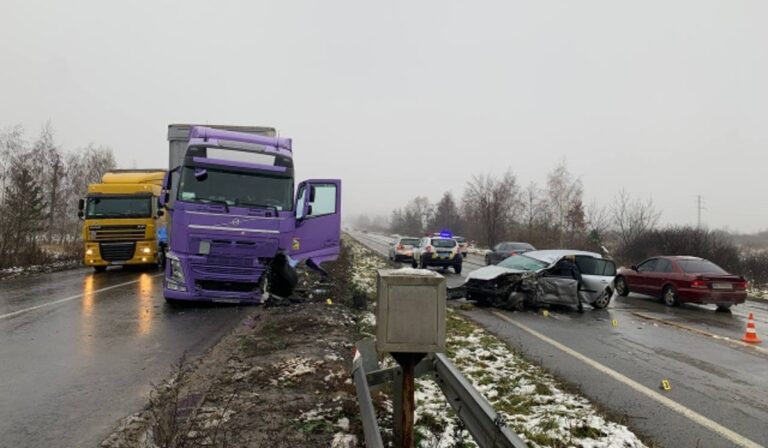 Közúti baleset: torlódás a Kijev–Csap autóúton