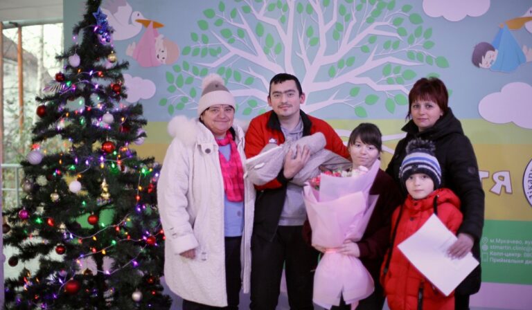 Bébibumm Munkácson: ismét több fiú született