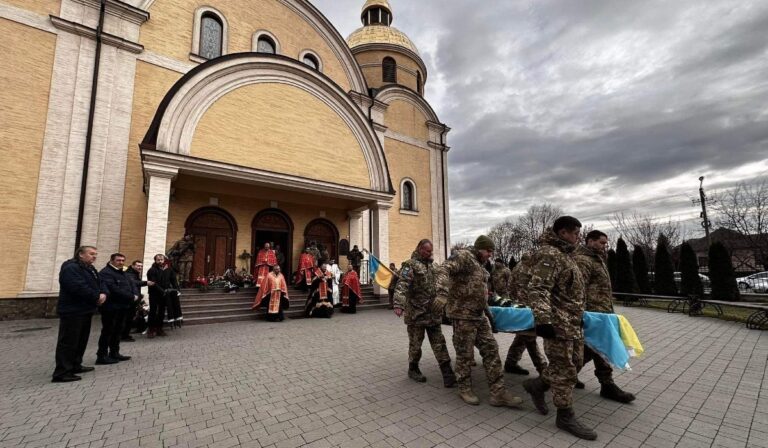 Eltemették a 128-as dandár őrmesterét