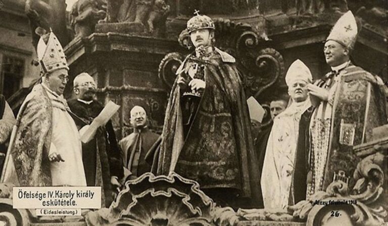 106 éve koronázták meg az utolsó magyar királyt