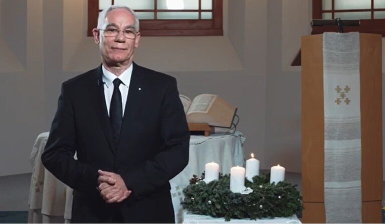 Balog Zoltán: Isten nem mond le az emberről