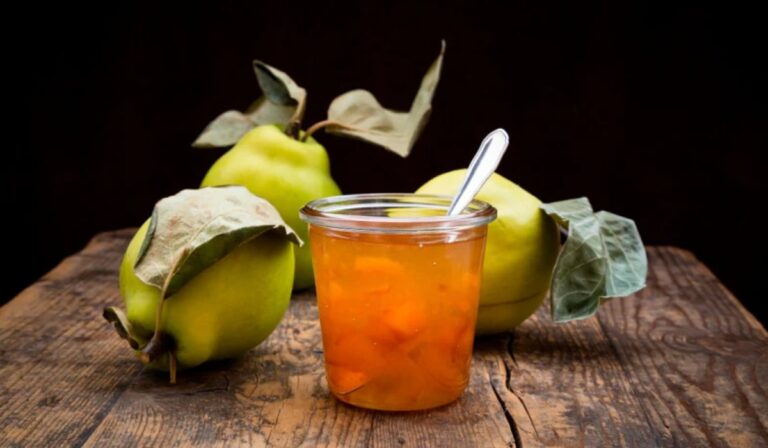 Egy elhanyagolt gyümölcs, ami fedezi napi C-vitamin-szükségletünket