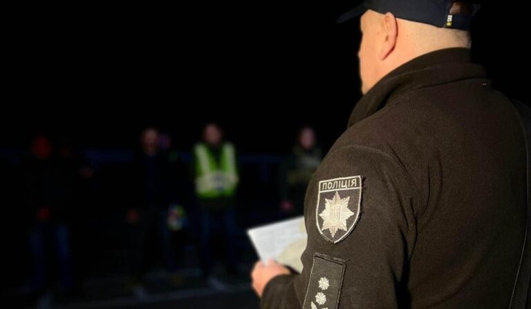 Szilveszter este megduplázódik a rendőri jelenlét az utakon