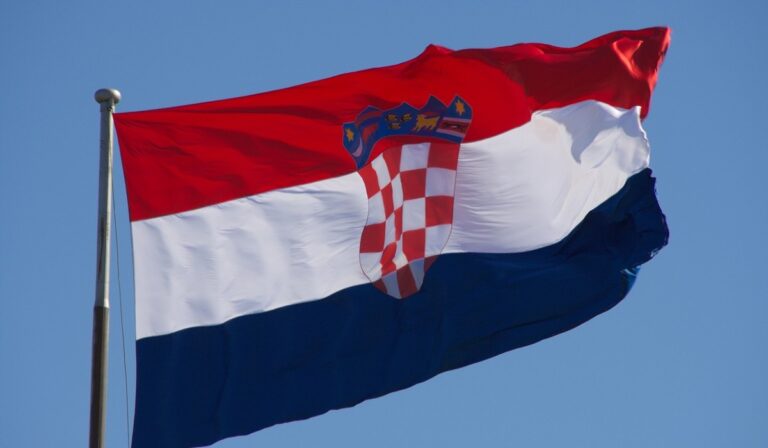 Horvátország éjféltől alkotmánybíróság nélkül marad