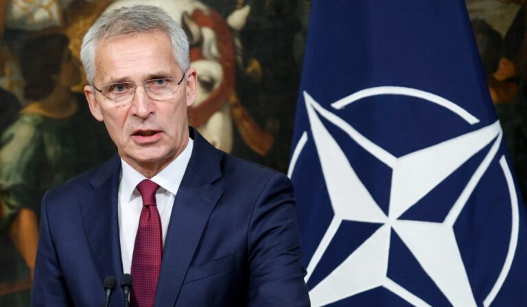Stoltenberg: Ukrajna NATO-tag lesz