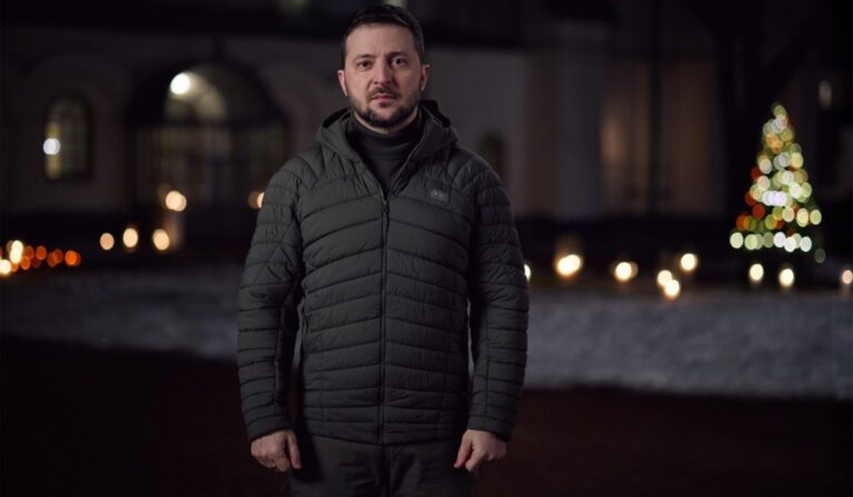 Zelenszkij elnök ünnepi beszédet mondott