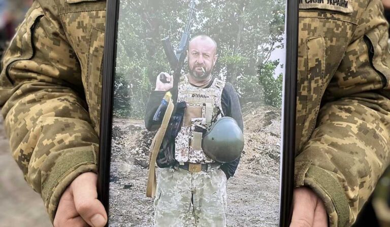 Katonatemetés Árdánházán