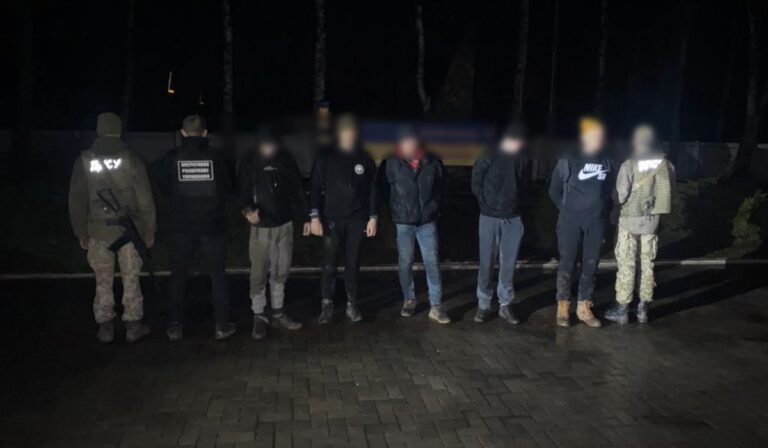 Határsértőket fogtak el pénteken a magyar és román határok közelében