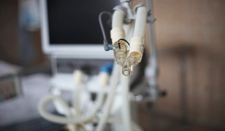 Új lélegeztetőgépet kapott a Munkácsi Szent Márton Kórház