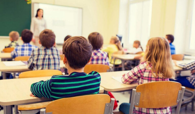 Hétfőtől megkezdődik az oktatás a Munkácsi kistérségben