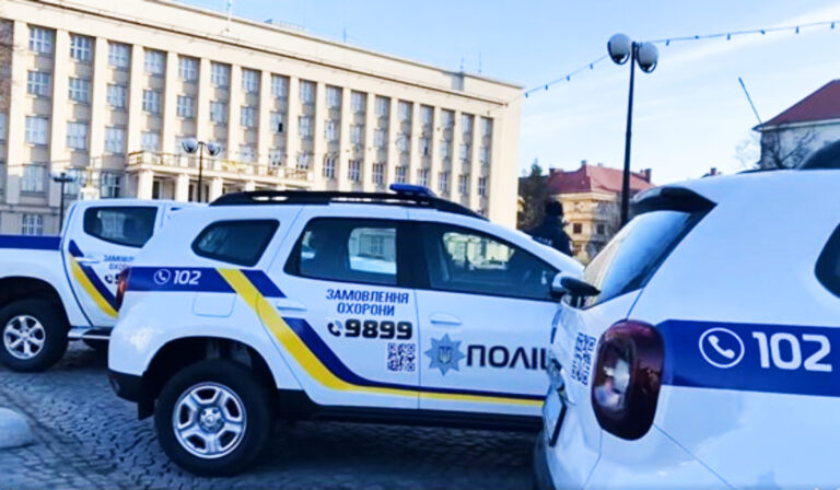 Szolgálati járműveket kapott a kárpátaljai rendőrség