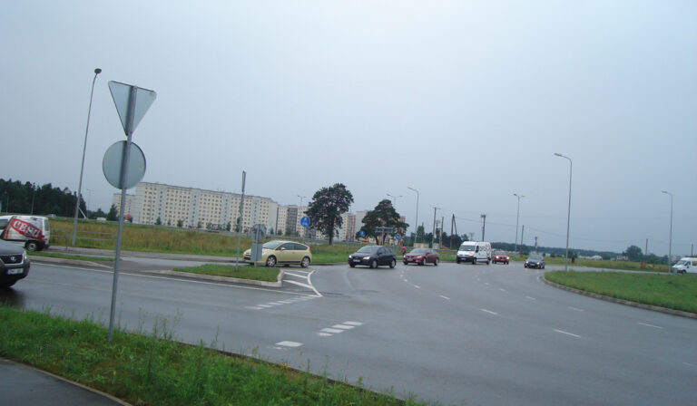 Lettország az ittas vezetők lefoglalt autóit Ukrajnának adományozza