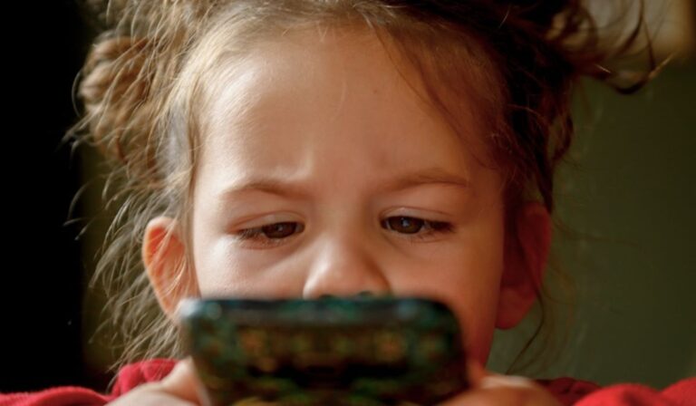 gyerek telefon