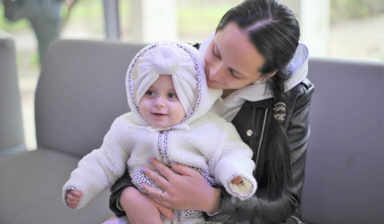 Sikeres műtétet hajtottak végre egy 1 éves kislányon Munkácson