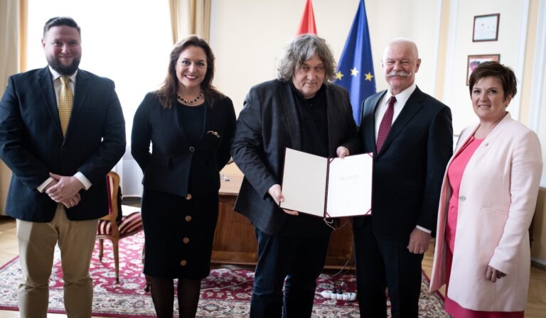 Vidnyánszky Attila marad a Nemzeti Színház vezérigazgatója