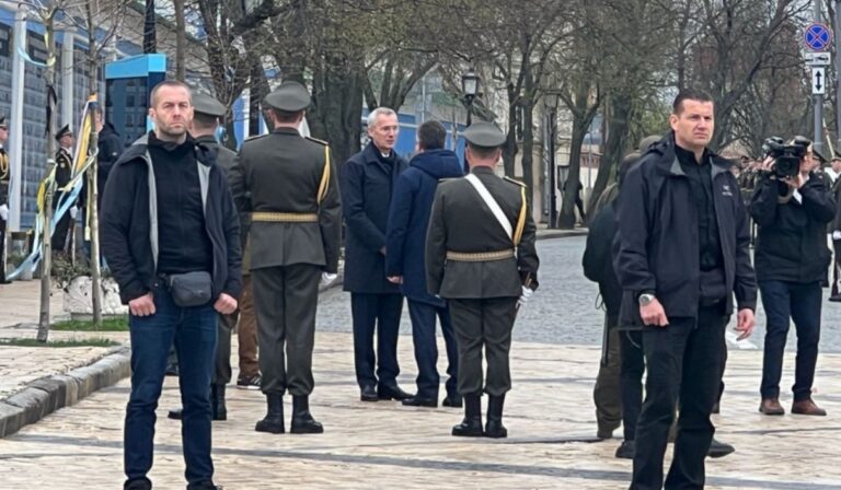 Kijevbe érkezett a NATO-főtitkár