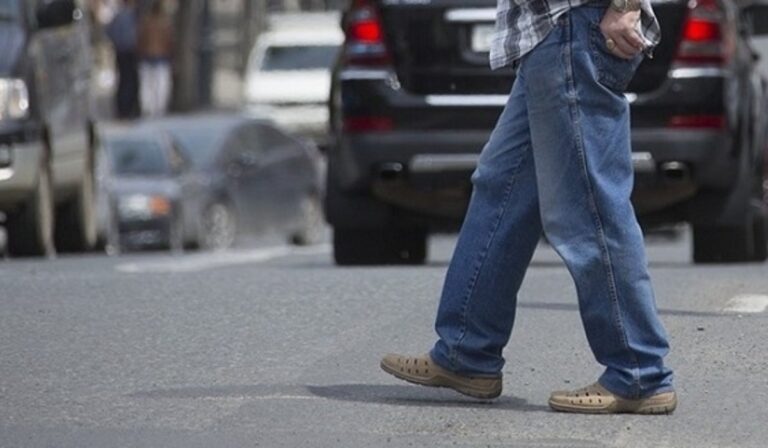 Közel 1 500 gyalogost büntettek meg idén Kárpátalján