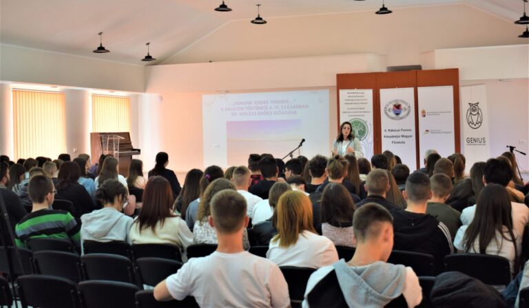 Rendhagyó történelemóra a Rákóczi-főiskola Szakgimnáziumában