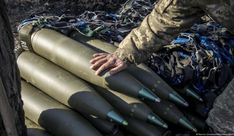 Csehország nem korlátozza Ukrajnát az általa küldött fegyverek felhasználásában