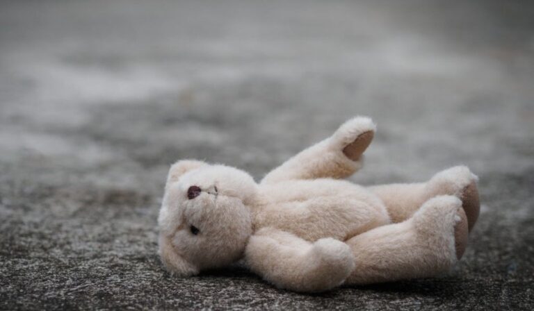 Ügyészség: közel 500 gyerek halt meg a háborúban